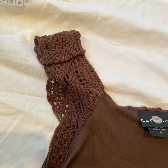 Ultra cute! Crochet sleeveless sweater top - Picture 11 of 11